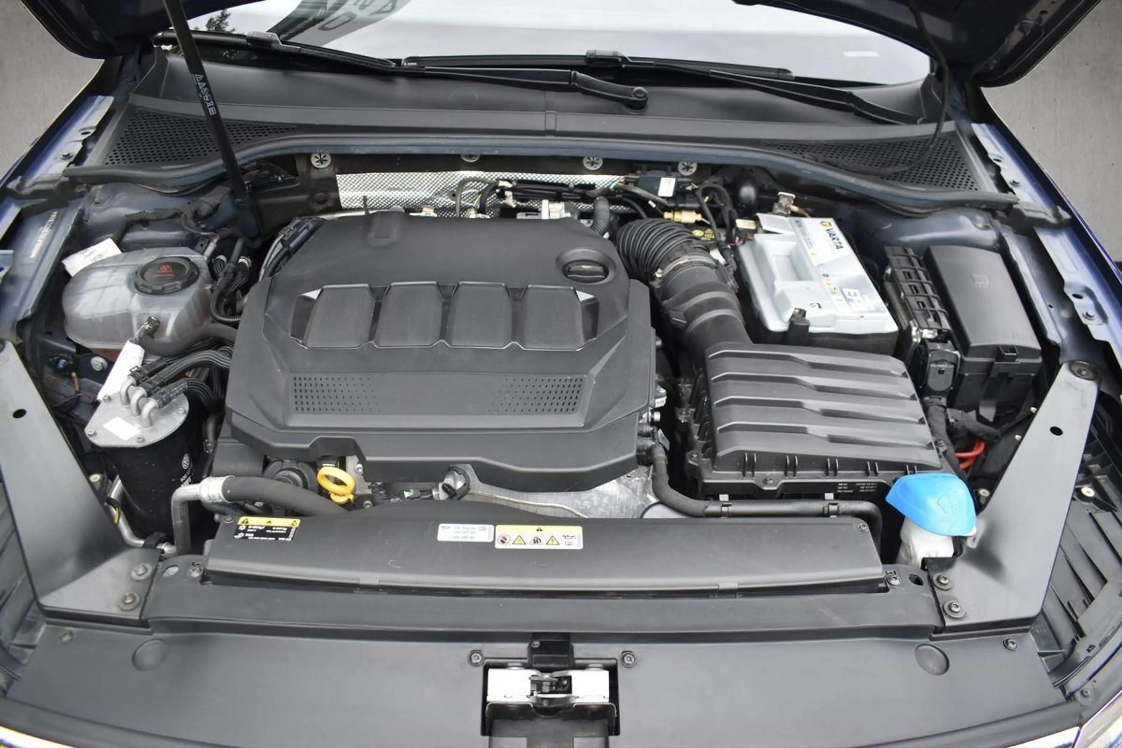 Volkswagen Passat Variant Passat Var. 2.0 TDI DSG Eleg.*R-Line*App-C.*AHK* — photo 15