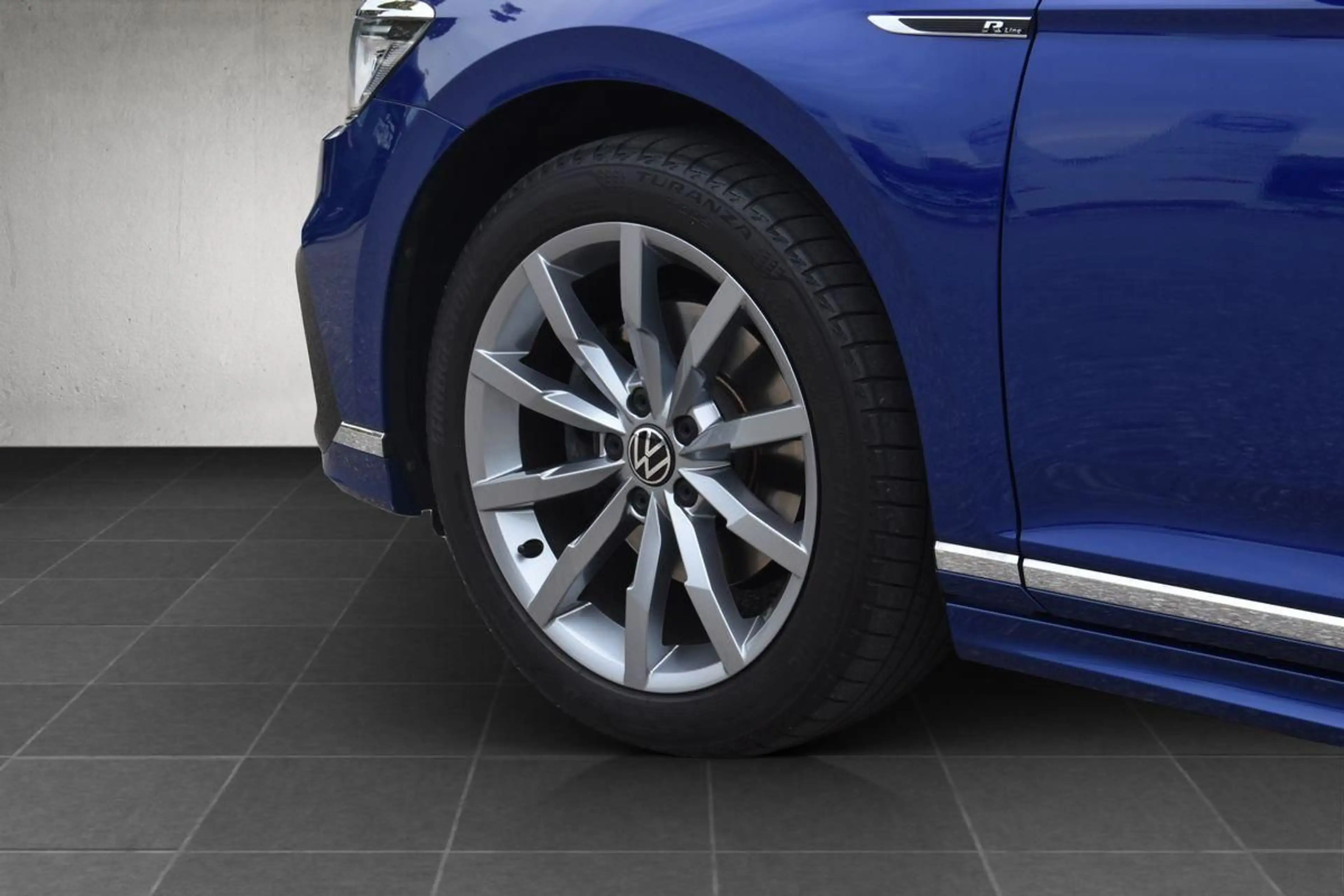 Volkswagen Passat Variant Passat Var. 2.0 TDI DSG Eleg.*R-Line*App-C.*AHK* — photo 4