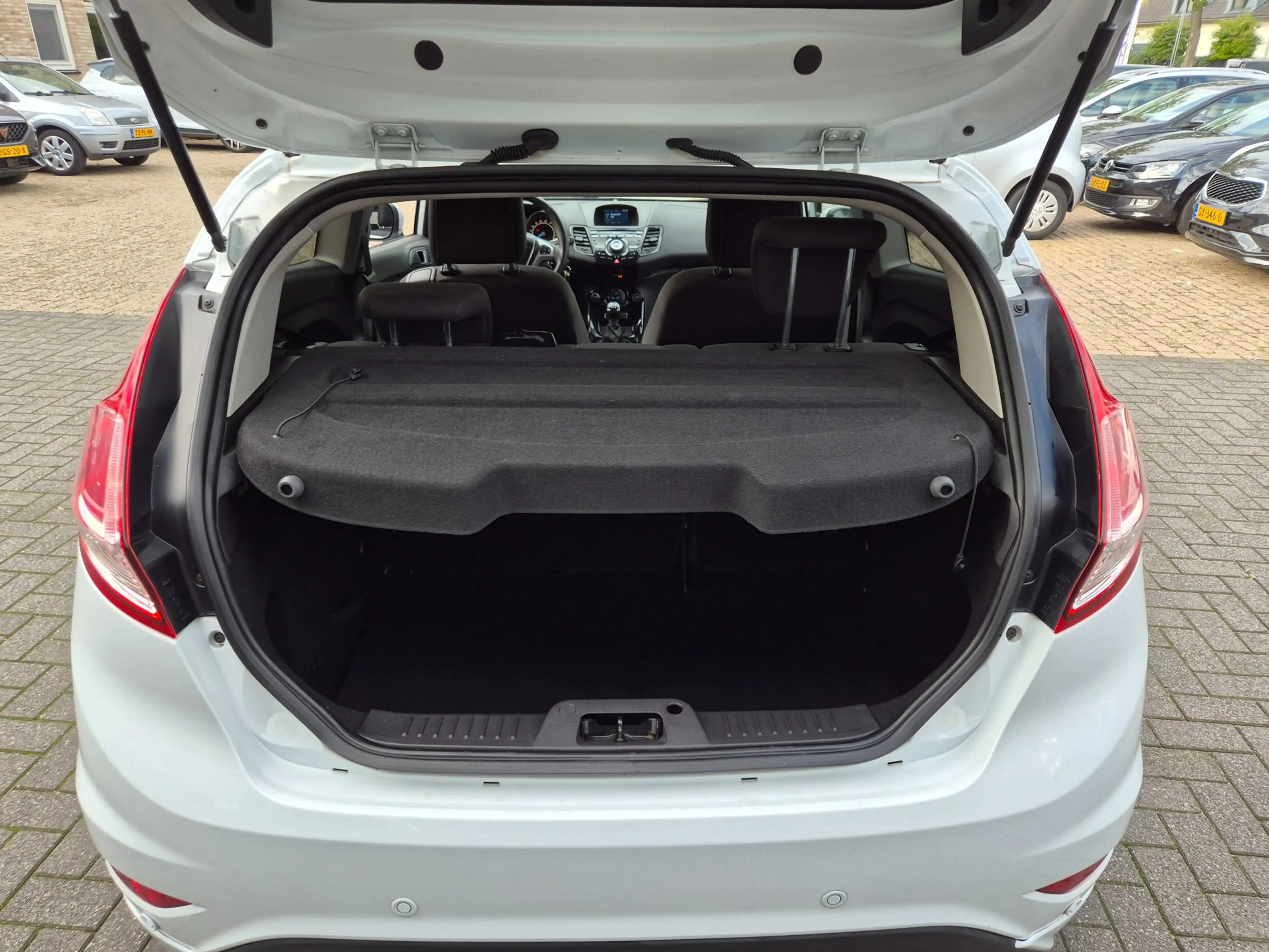 Ford Fiesta 1.0 EcoBoost Titanium st-line — photo 16