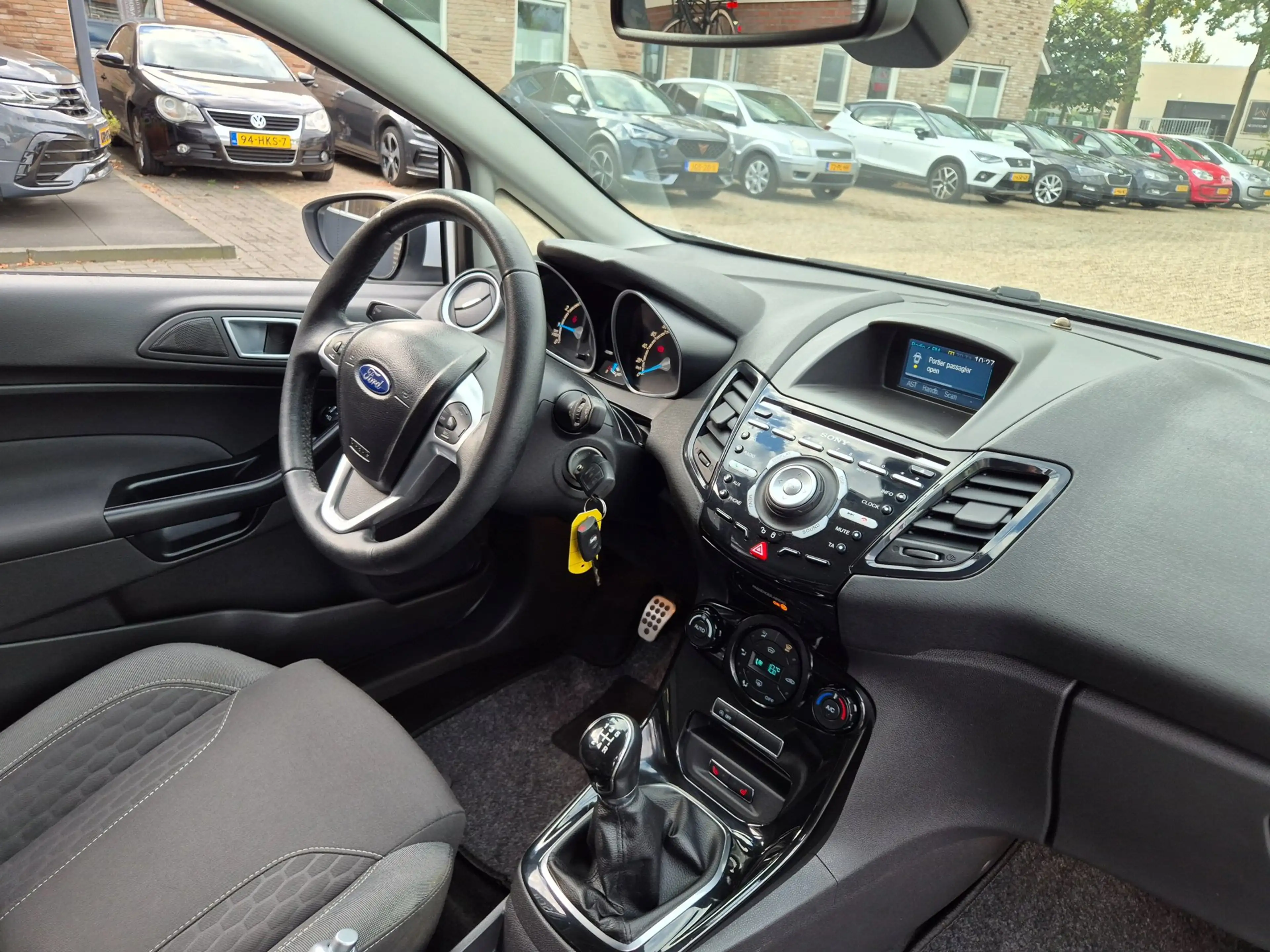 Ford Fiesta 1.0 EcoBoost Titanium st-line — photo 14
