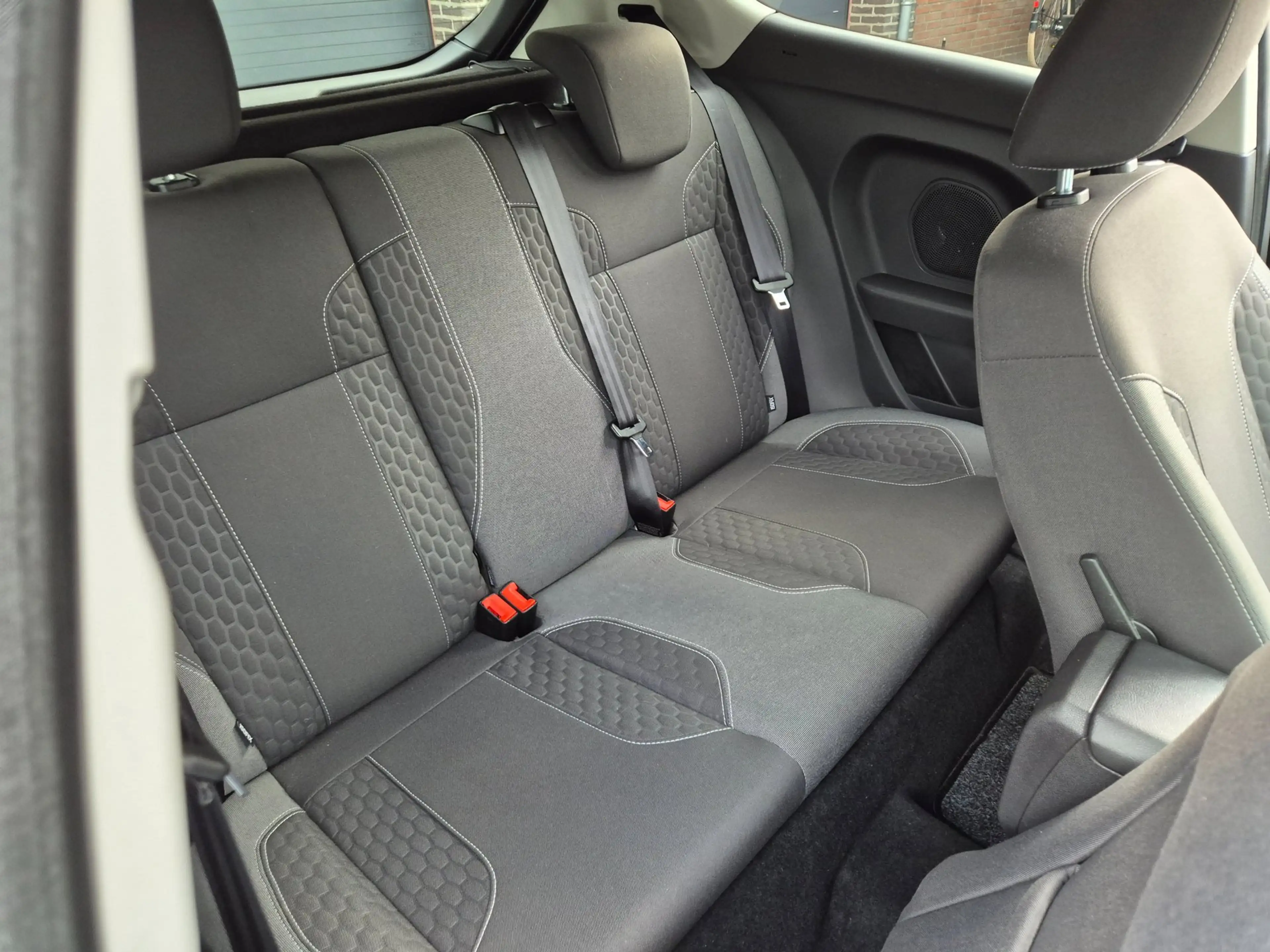 Ford Fiesta 1.0 EcoBoost Titanium st-line — photo 15
