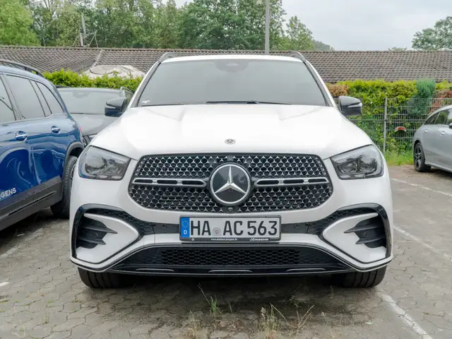 Mercedes-Benz Gle view 3