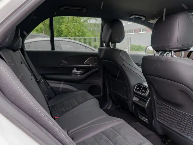 Mercedes-Benz Gle view 10
