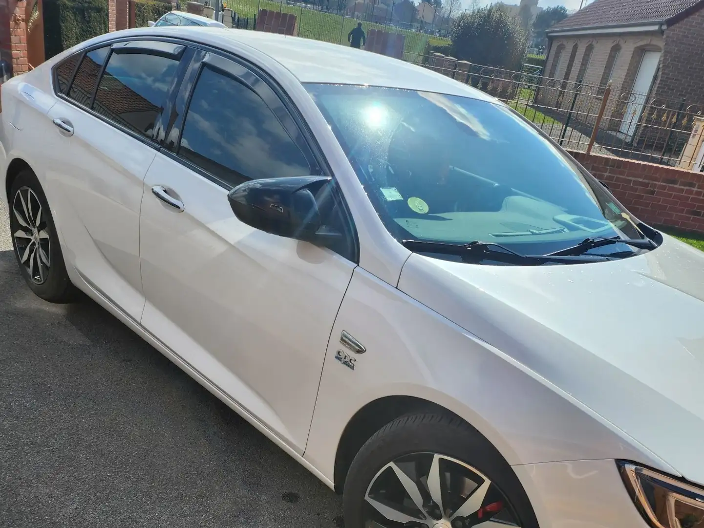 Opel Insignia Grand Sport 1.6 D 136 ch BVA6 Elite Blanc - 2
