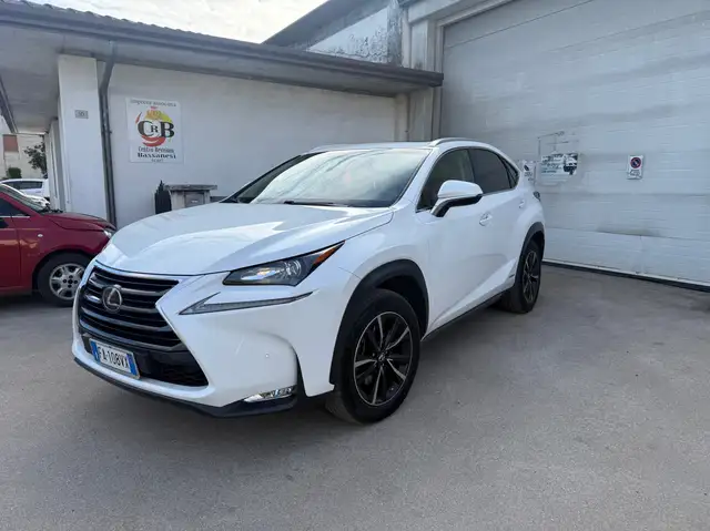 Lexus NX 300h