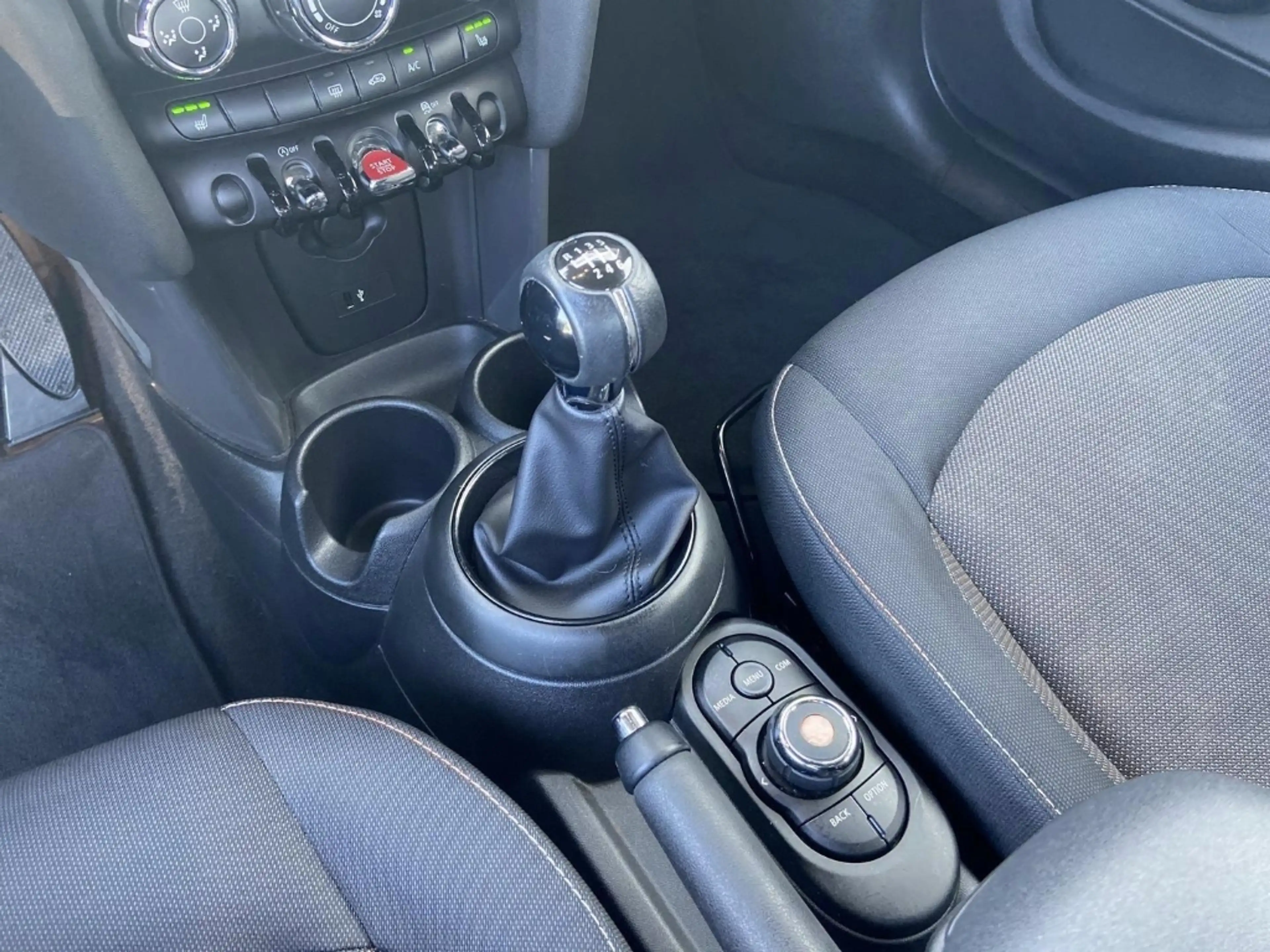MINI One 5-Türer DAB SHZ Keyless Start PDC Regensensor Alu — photo 13