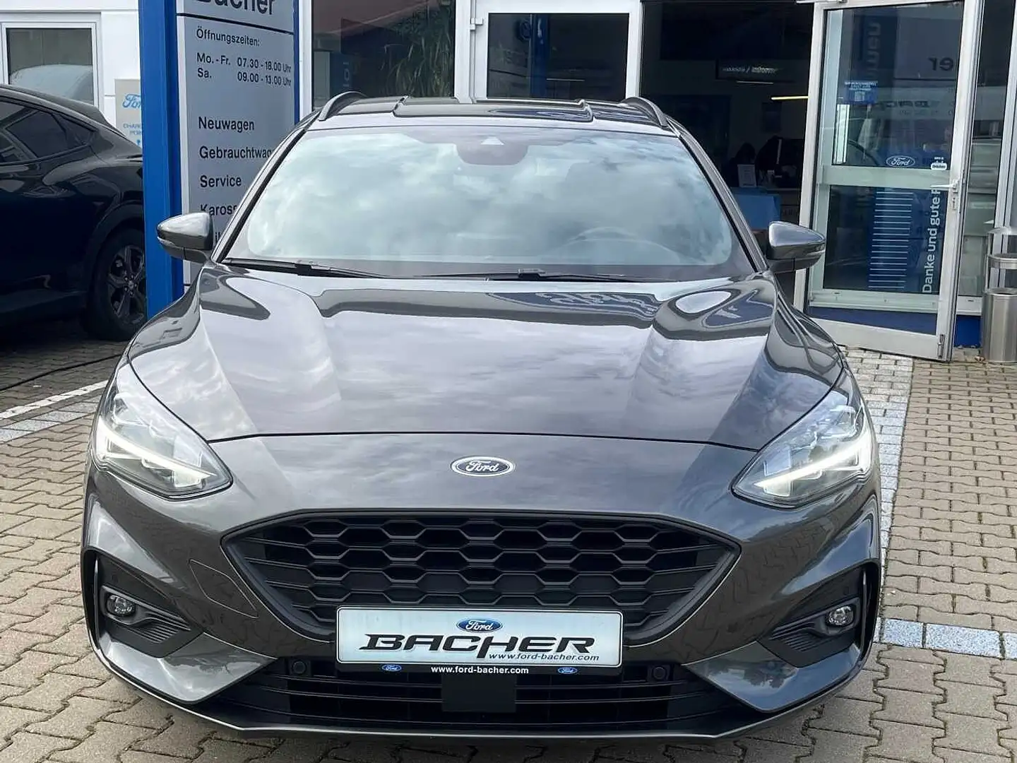 Ford Focus Turn. 1.0 Hybrid ST-LINE X WINTER*18 ZOLL Grau - 2