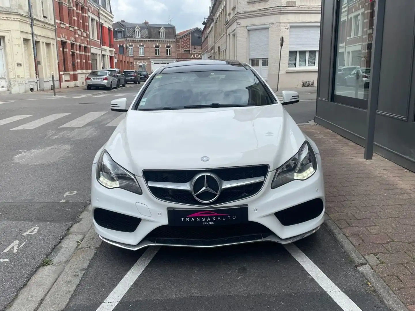Mercedes-Benz E 350 COUPE 350 BlueTEC Sportline A / TOIT OUVRANT / Blanc - 2