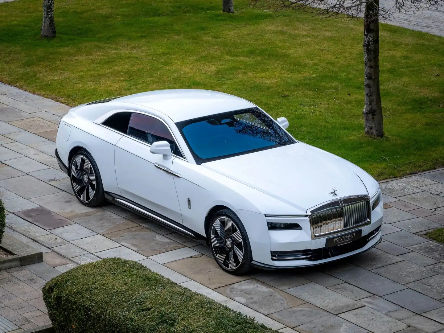 Rolls-Royce Spectre *PROVENANCE* Weiß - 2