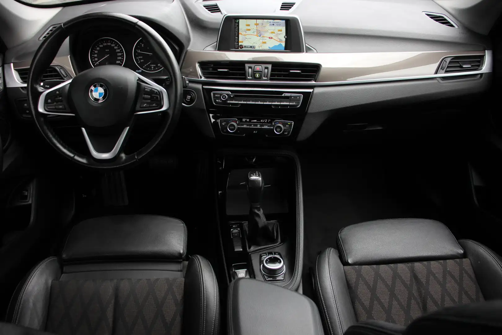 BMW X1 sDrive20i Corporate Lease Executive | LED | Half l Brun - 2