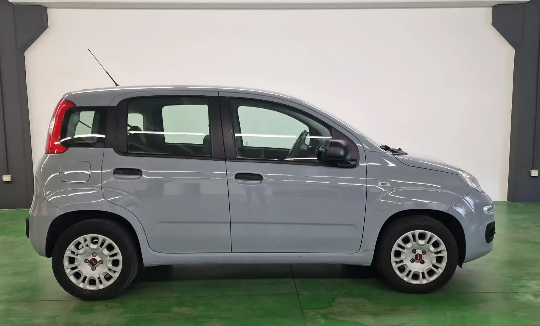 Fiat Panda Panda 1.2 Easy - NEOPATANTI - UNICO PROPRIETARIO Gris - 2