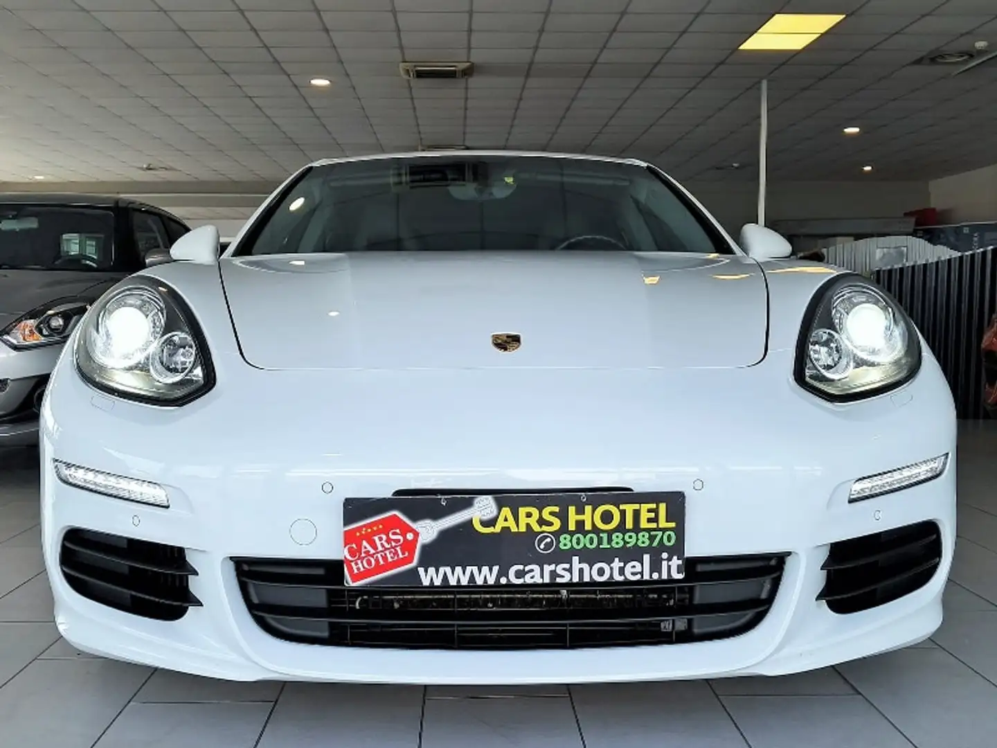 Porsche Panamera 3.0 Diesel Blanc - 1