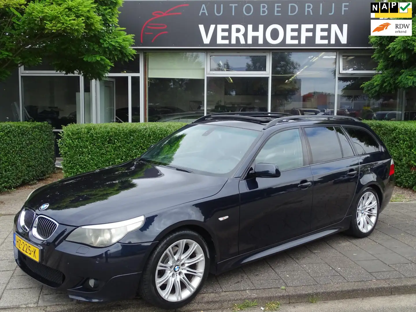 BMW 523 5-serie Touring 523i Executive - PANORAMADAK - XEN Чорний - 1