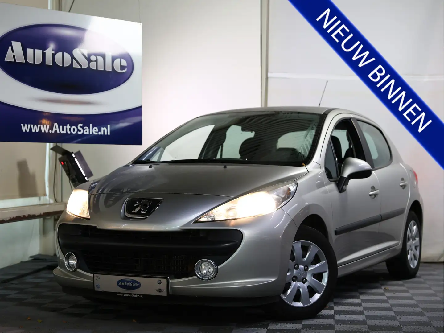 Peugeot 207 1.4 VTi AIRCO '25 Grau - 1