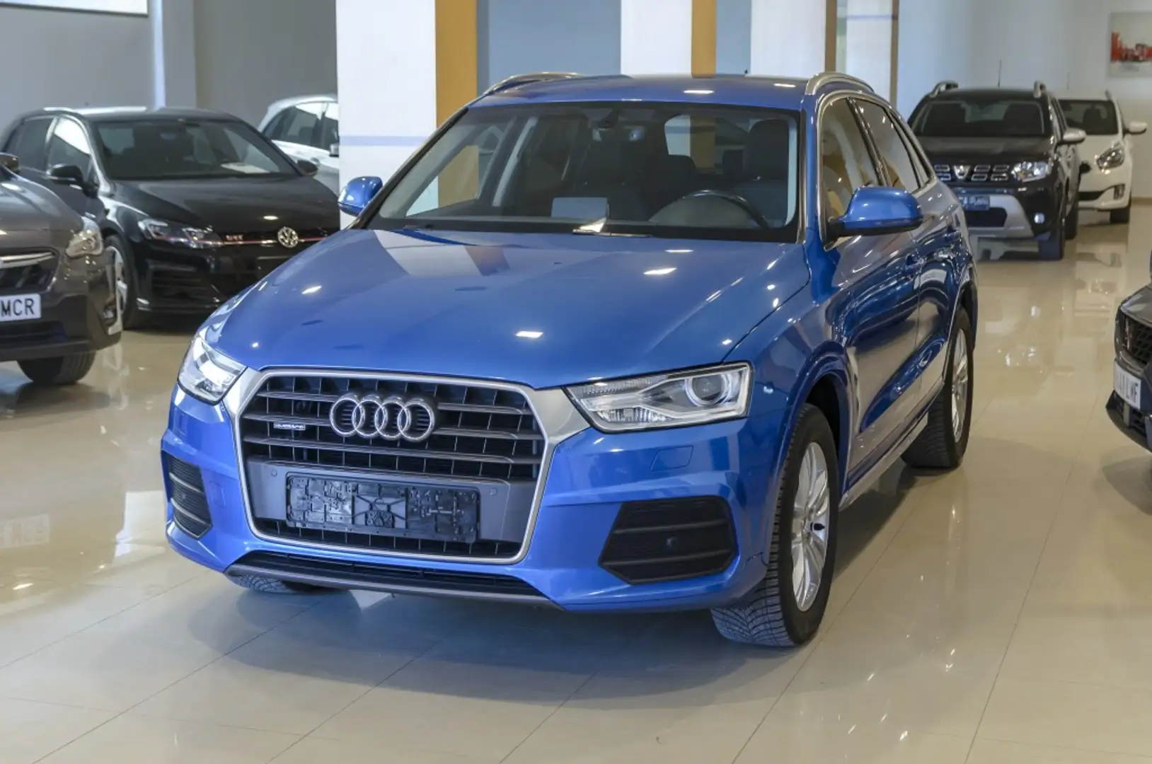 Audi Q3 2.0TDI quattro S tronic 110kW Bleu - 2
