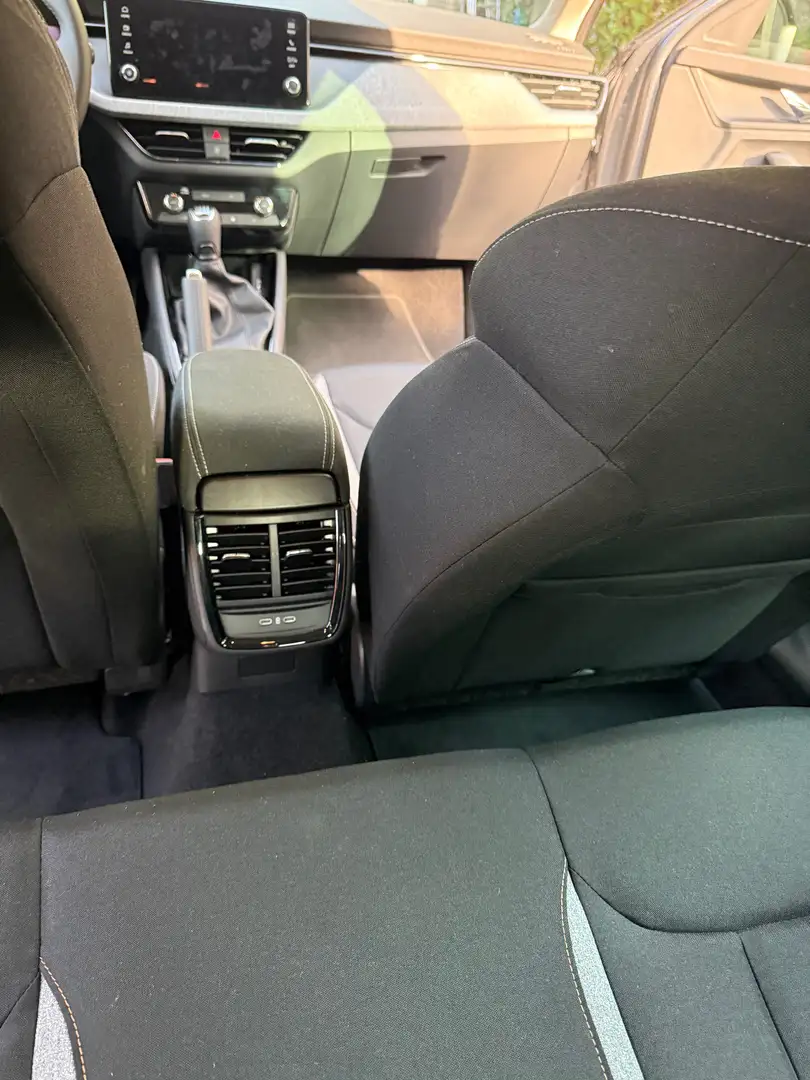 Skoda Kamiq Kamiq 1.0 tsi Black Dots 110cv Grigio - 2
