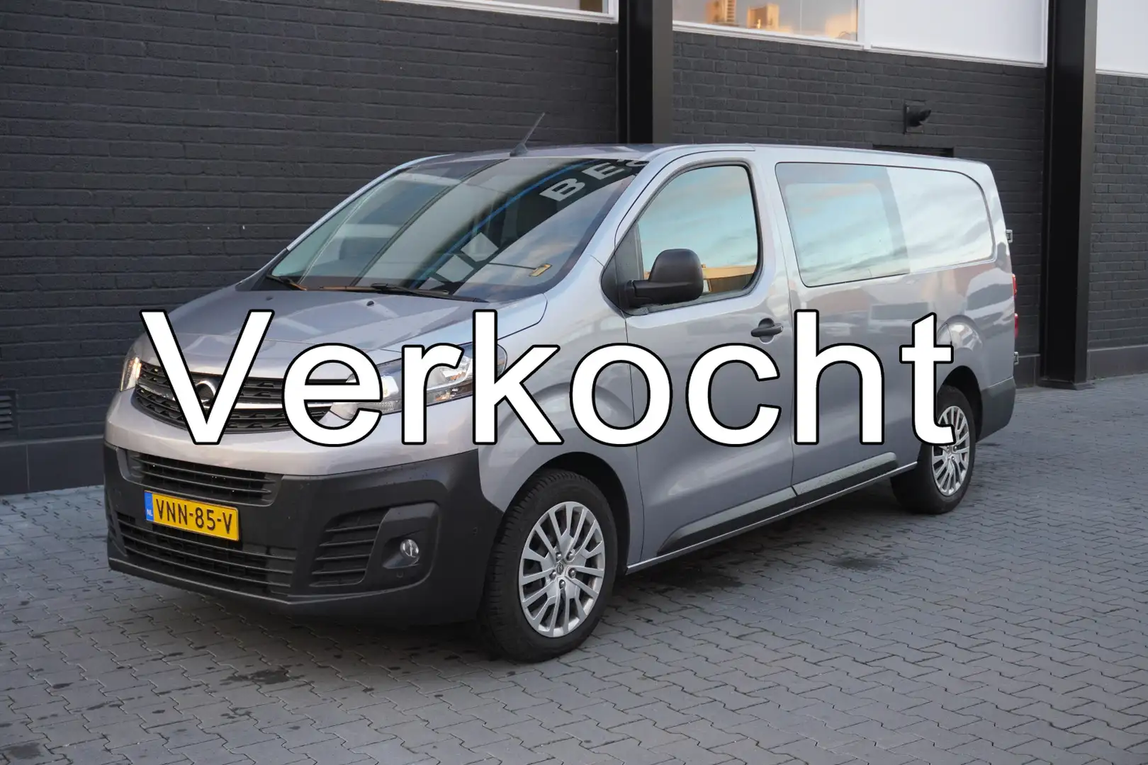 Opel Vivaro 2.0 CDTI 145 PK L3 Dubbele Cabine EURO 6 - Airco - Grijs - 1