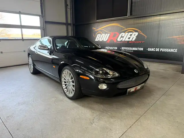 Jaguar XK8 XK8 4.2i V8