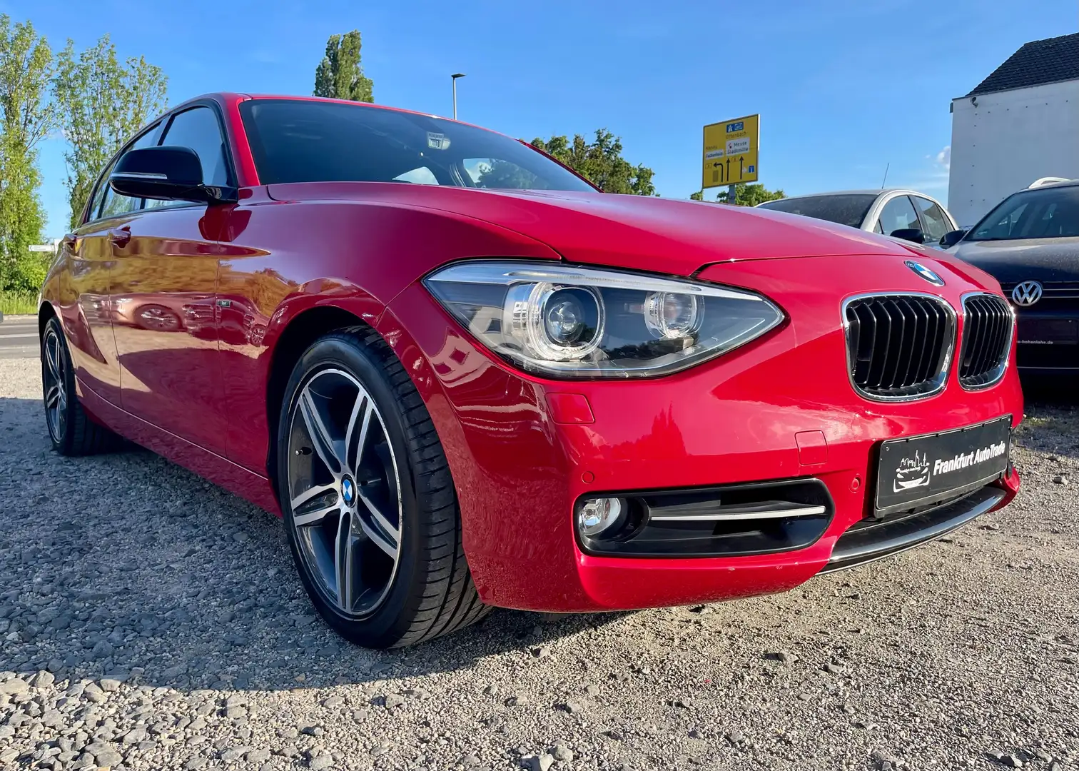 BMW 118 118i*SPORT*M-Technic*Bi-Xenon*Navi*Tüv*Service* Rot - 1