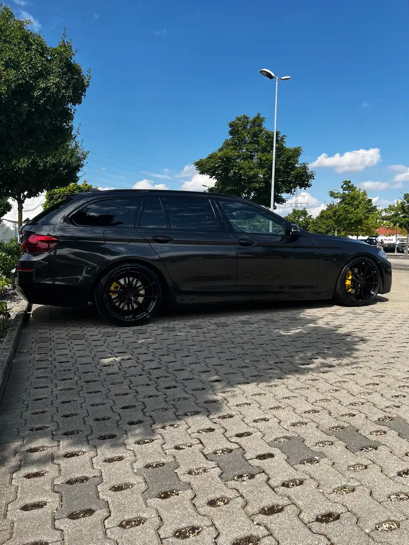 BMW 530 530d xDrive Brown - 2