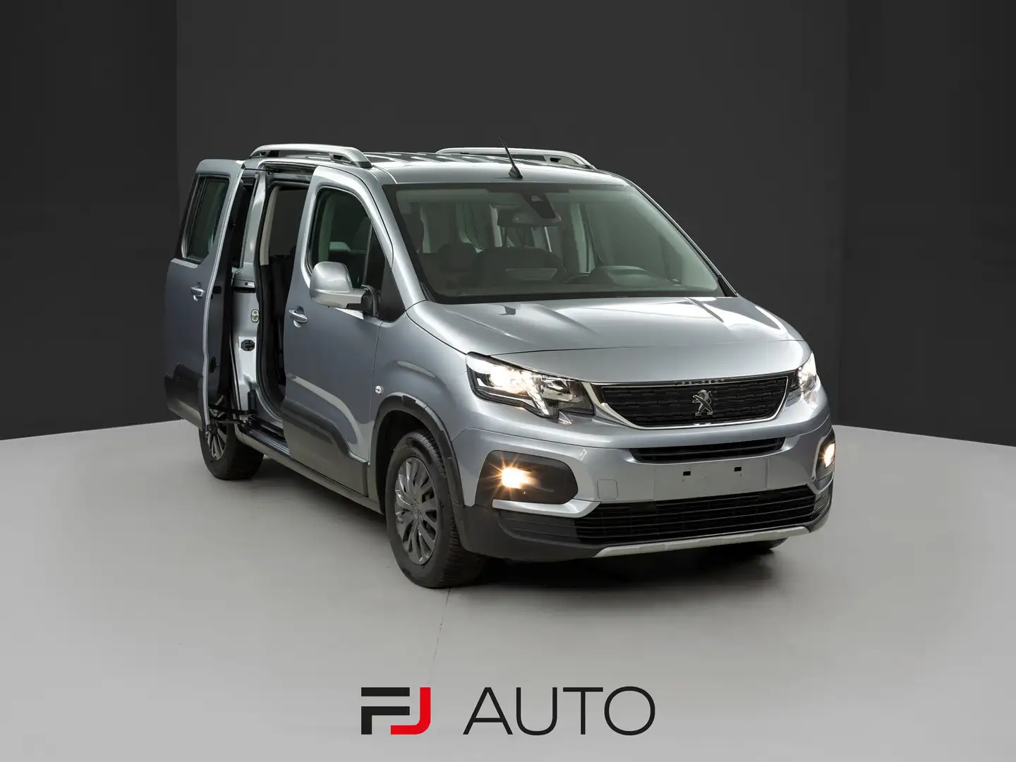 Peugeot Rifter Combi 1.5 BlueHDI Allure S&S 130cv Grigio - 2