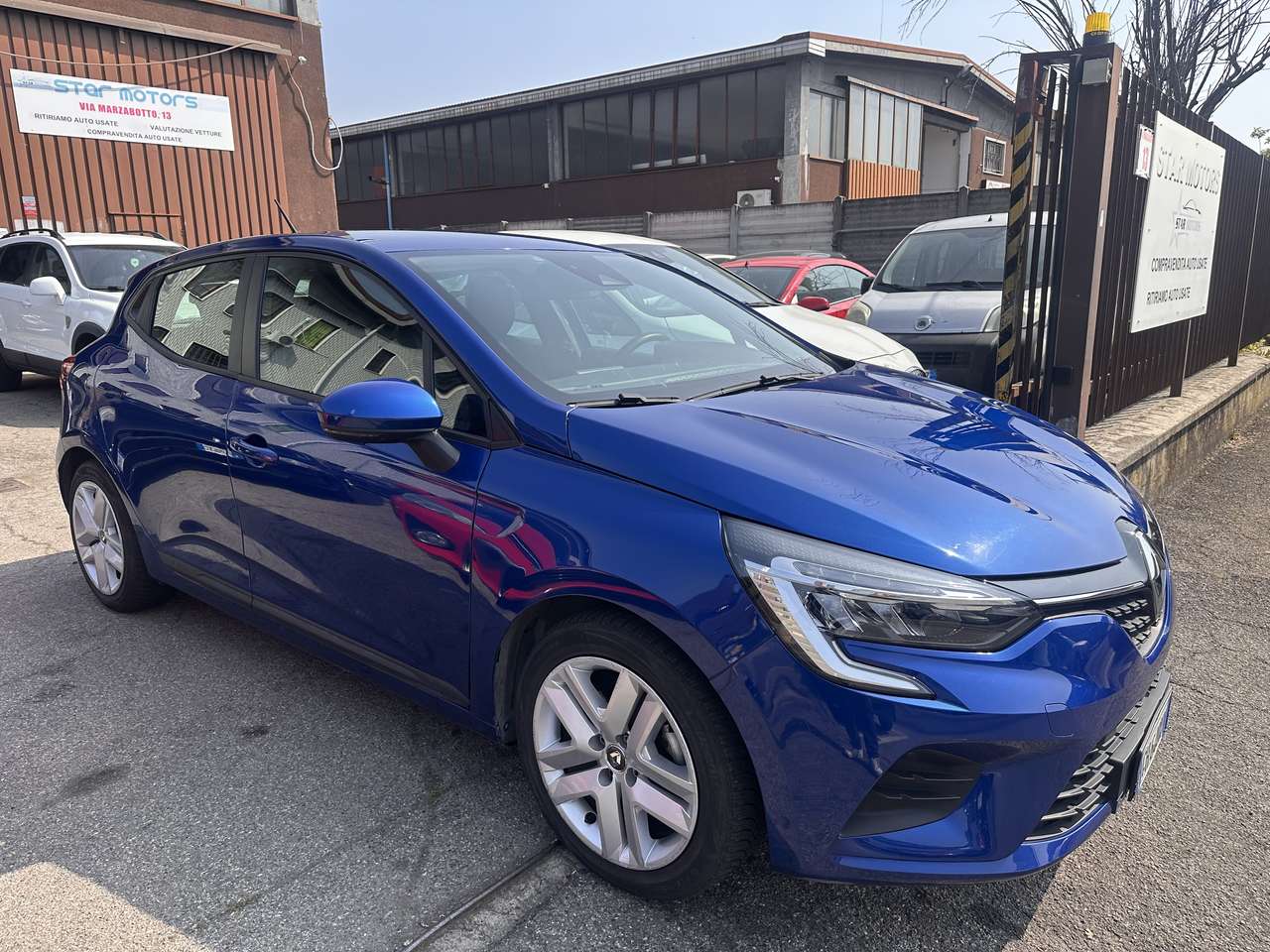 Renault Clio V 1.6 E-Tech hybrid Zen 140cv auto my21