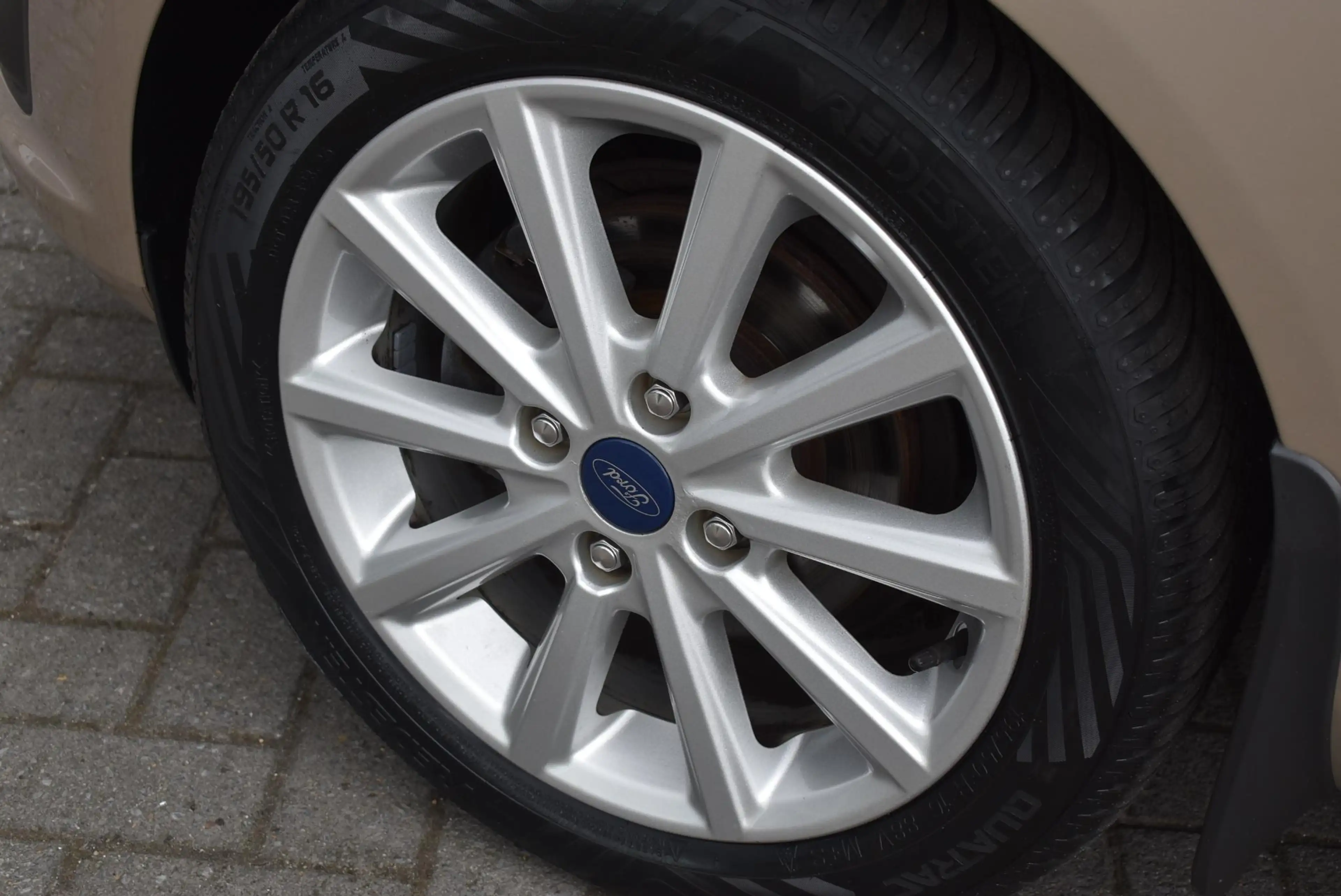 Ford Fiesta 1.0 EcoBoost Titanium | Climate Control | Cruise C — photo 13