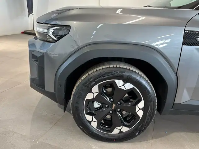 Dacia Bigster view 8