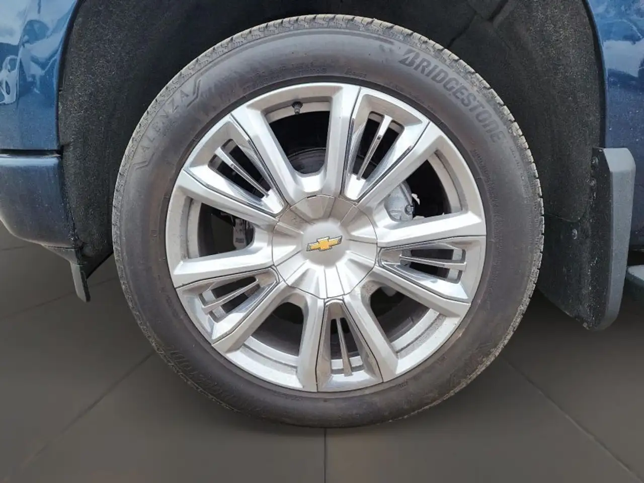 Chevrolet Silverado 1500 снимка Chevrolet Silverado 1500