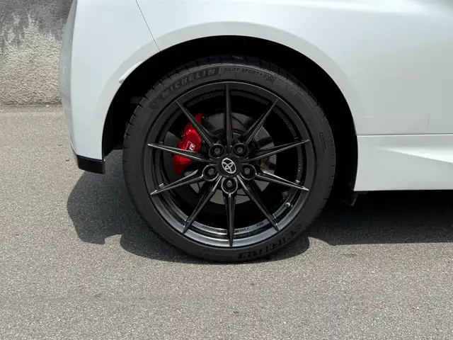 Toyota Yaris view 11