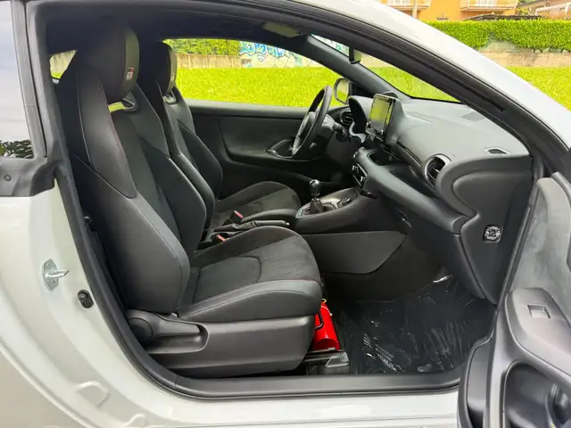 Toyota Yaris view 7