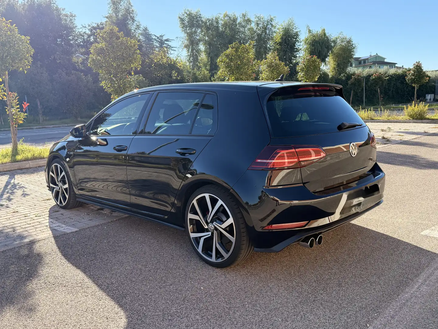 Volkswagen Golf GTD - 1