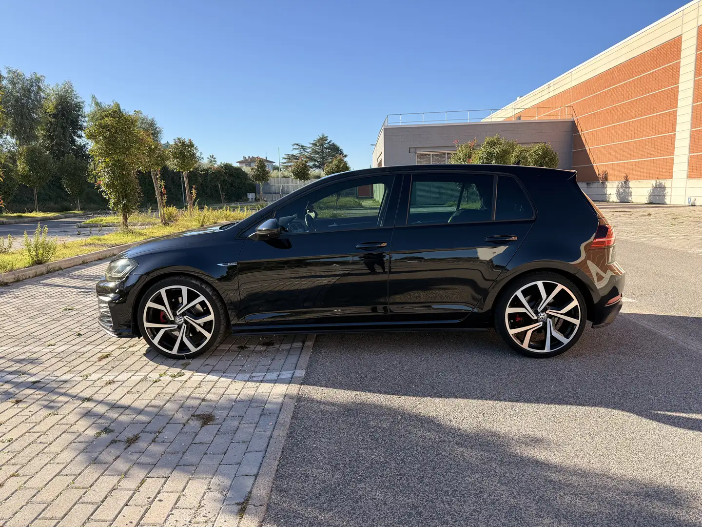 Volkswagen Golf GTD - 2