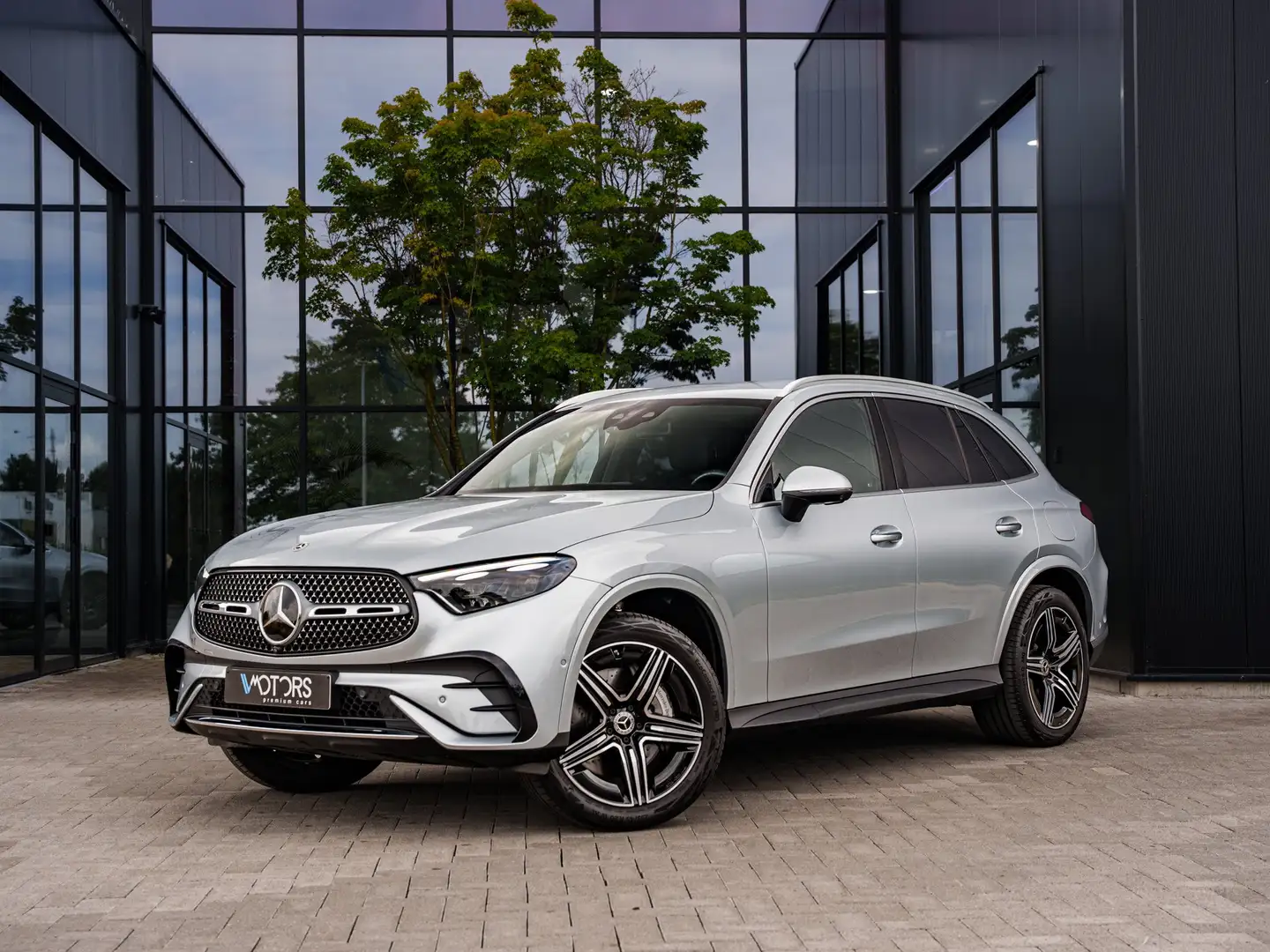 Mercedes-Benz GLC 300 de PHEV - 4Matic - AMG - ACC - 360° camera Срібний - 1