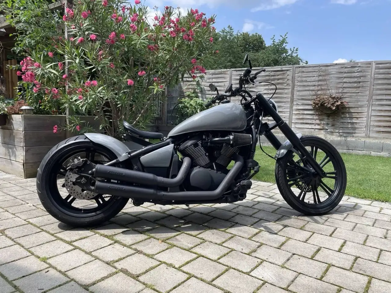 Kawasaki VN 900