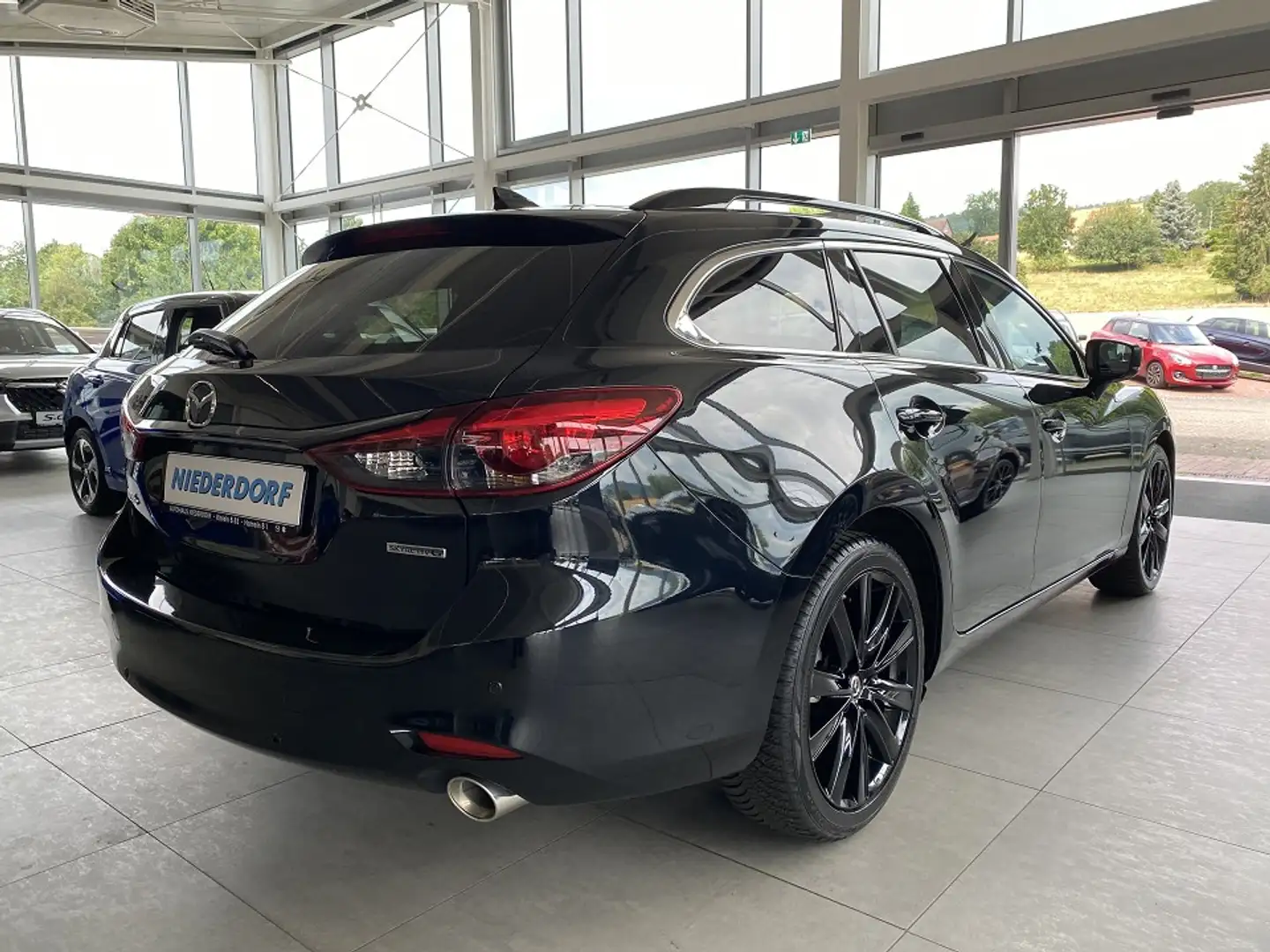 Mazda 6 Kombi 2.5 Homura, GLASSCHIEBEDACH, ALLWETTER Schwarz - 2