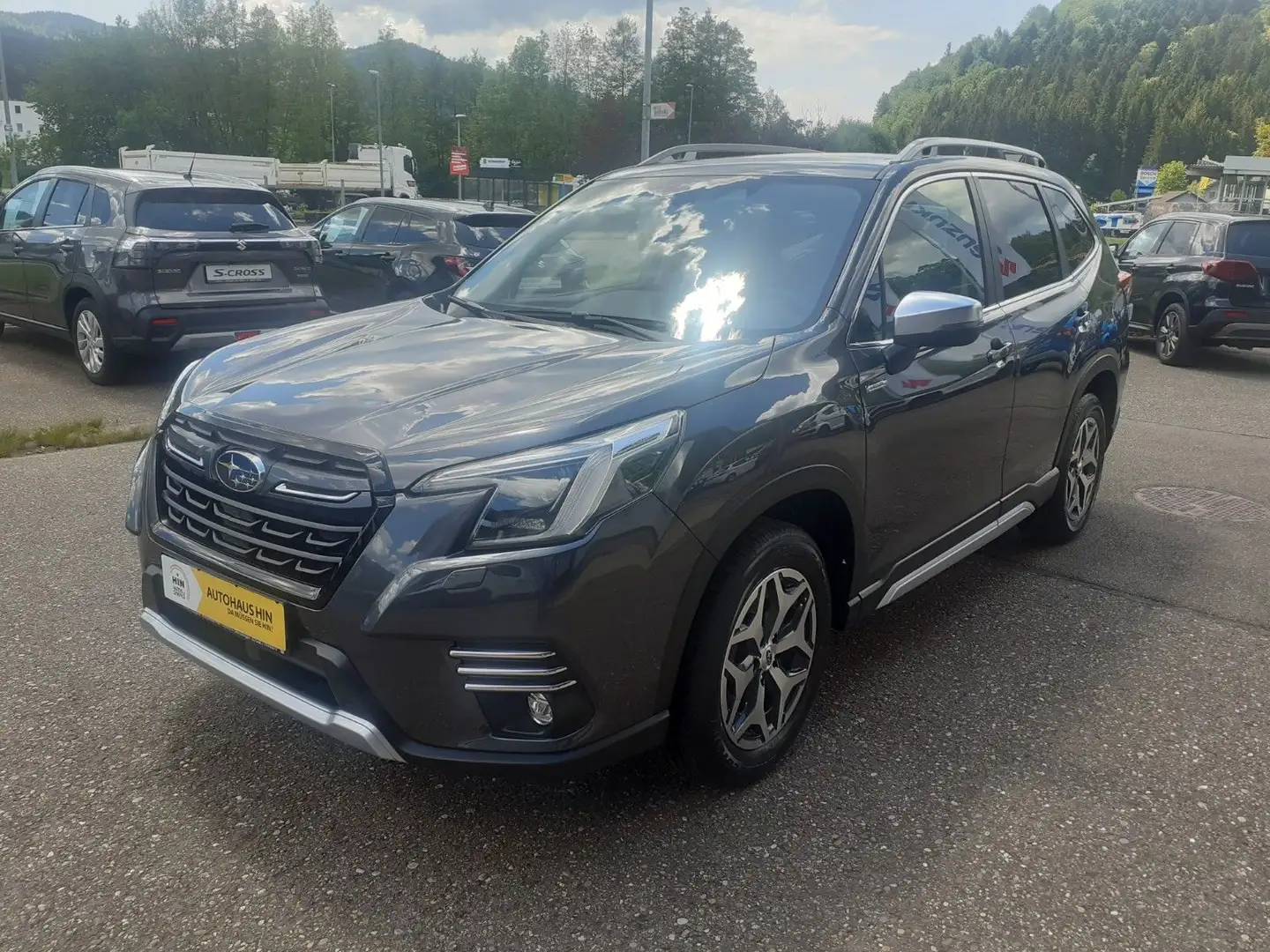 Subaru Forester Comfort 4x4 (weitere 150 Fahrzeuge lieferbar) Grau - 1