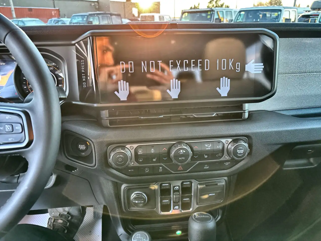 Jeep Gladiator снимка Jeep Gladiator