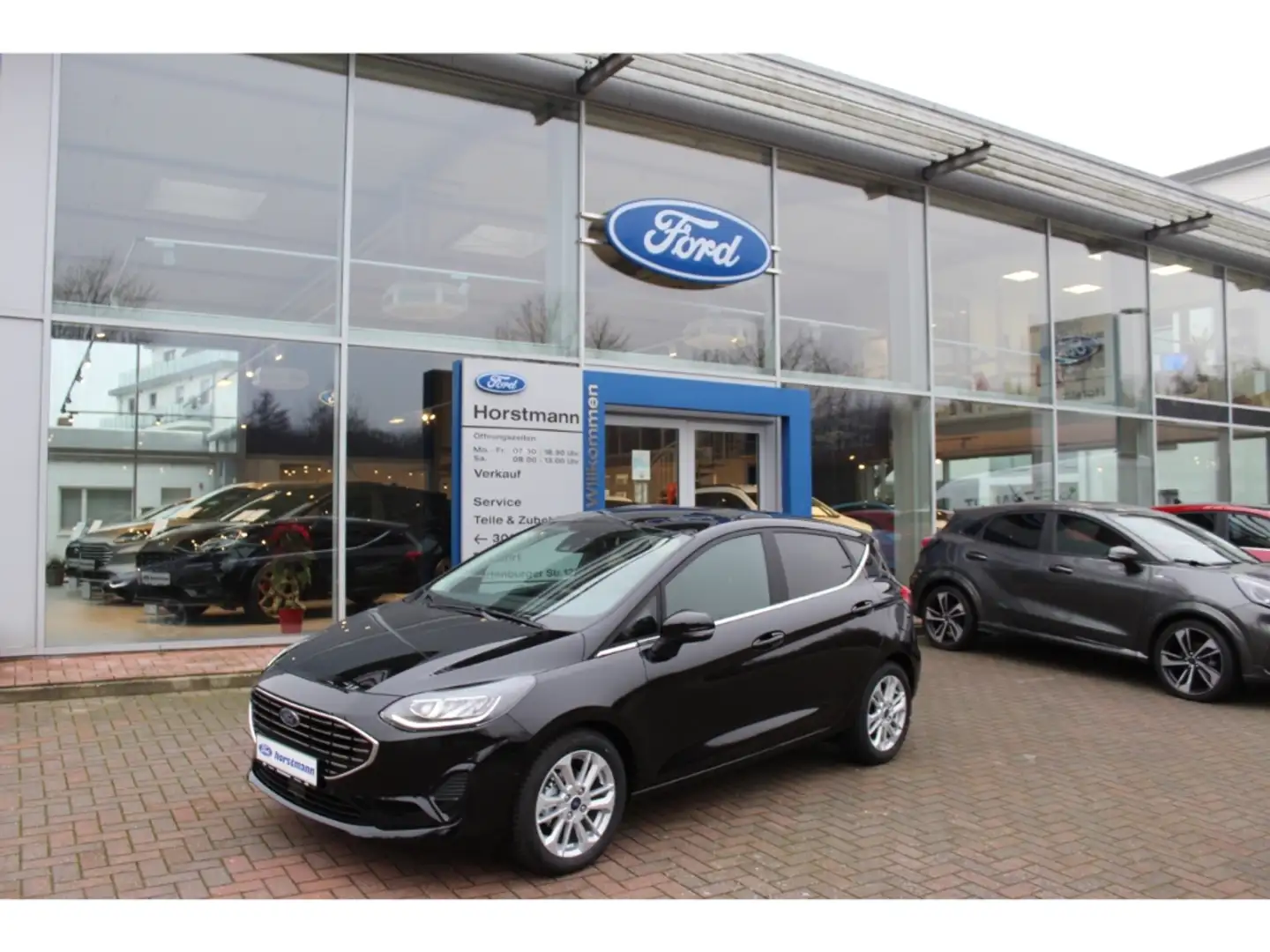 Ford Fiesta TITANIUM ECOBOOST AUTOMATIK, LED, NAVI, BEH. WSS & Black - 1