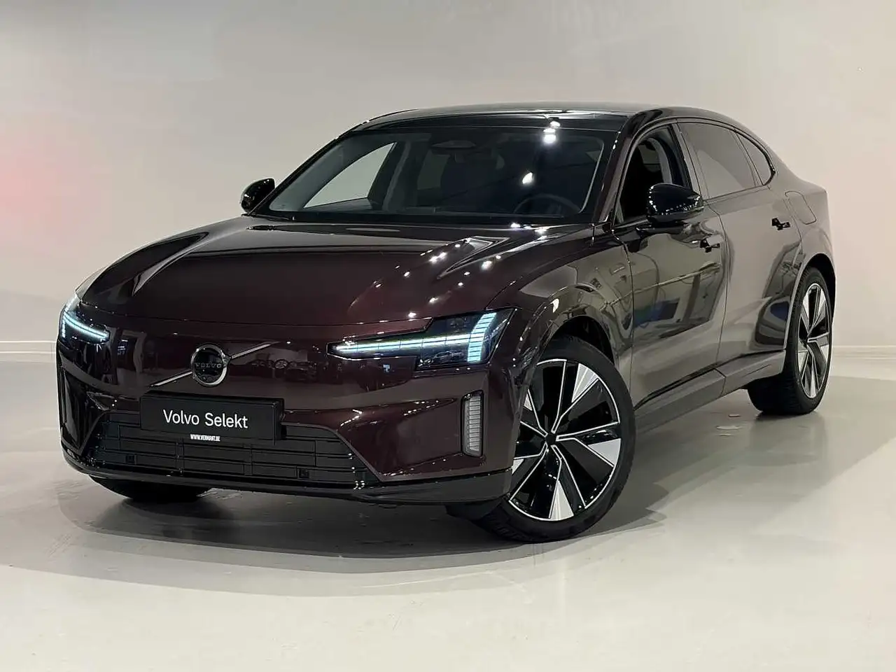 Volvo ES90