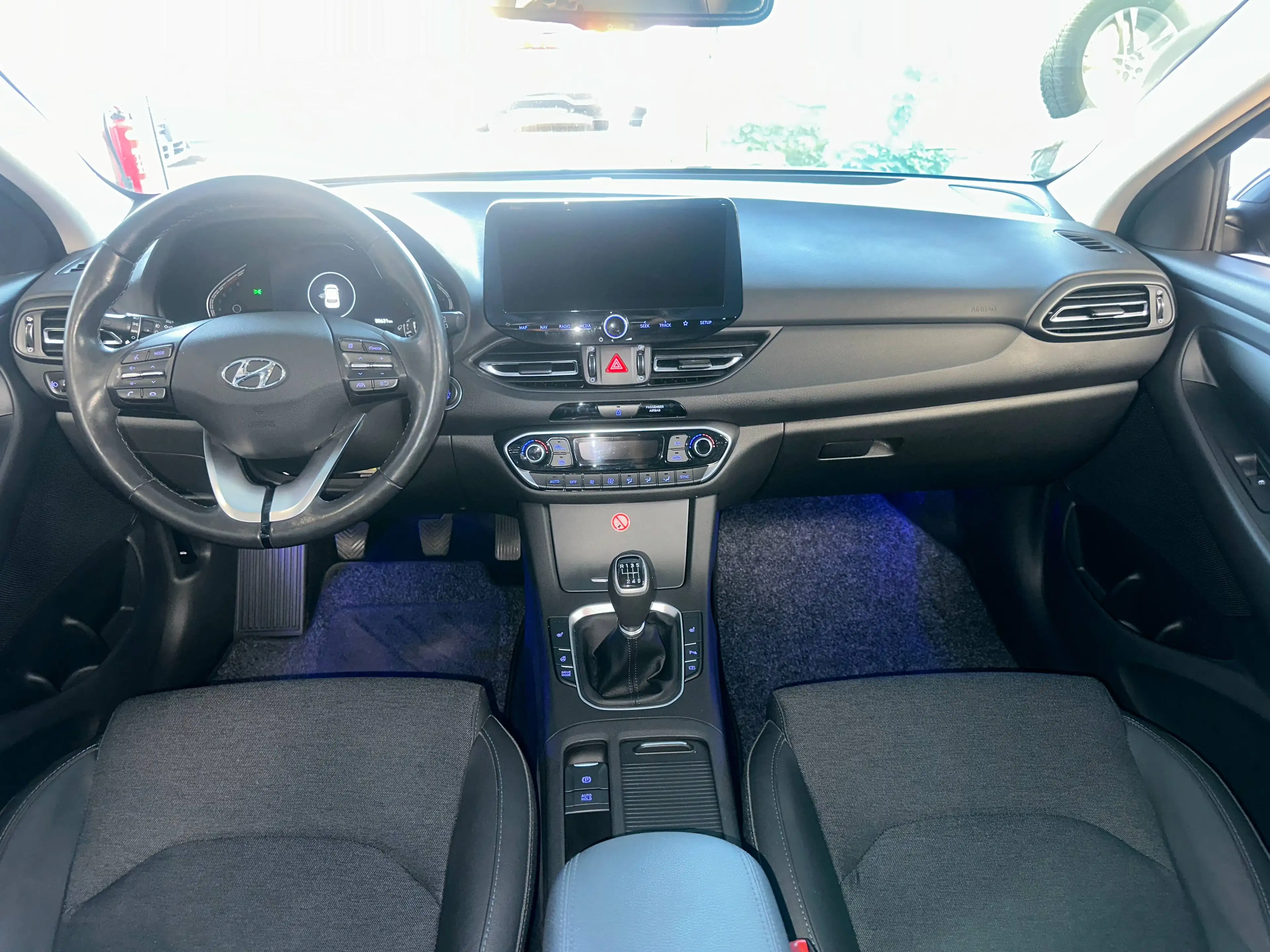 Hyundai i30 1.5 T-GDI Prime 159PS Navi Carplay Kamera Winter — photo 9