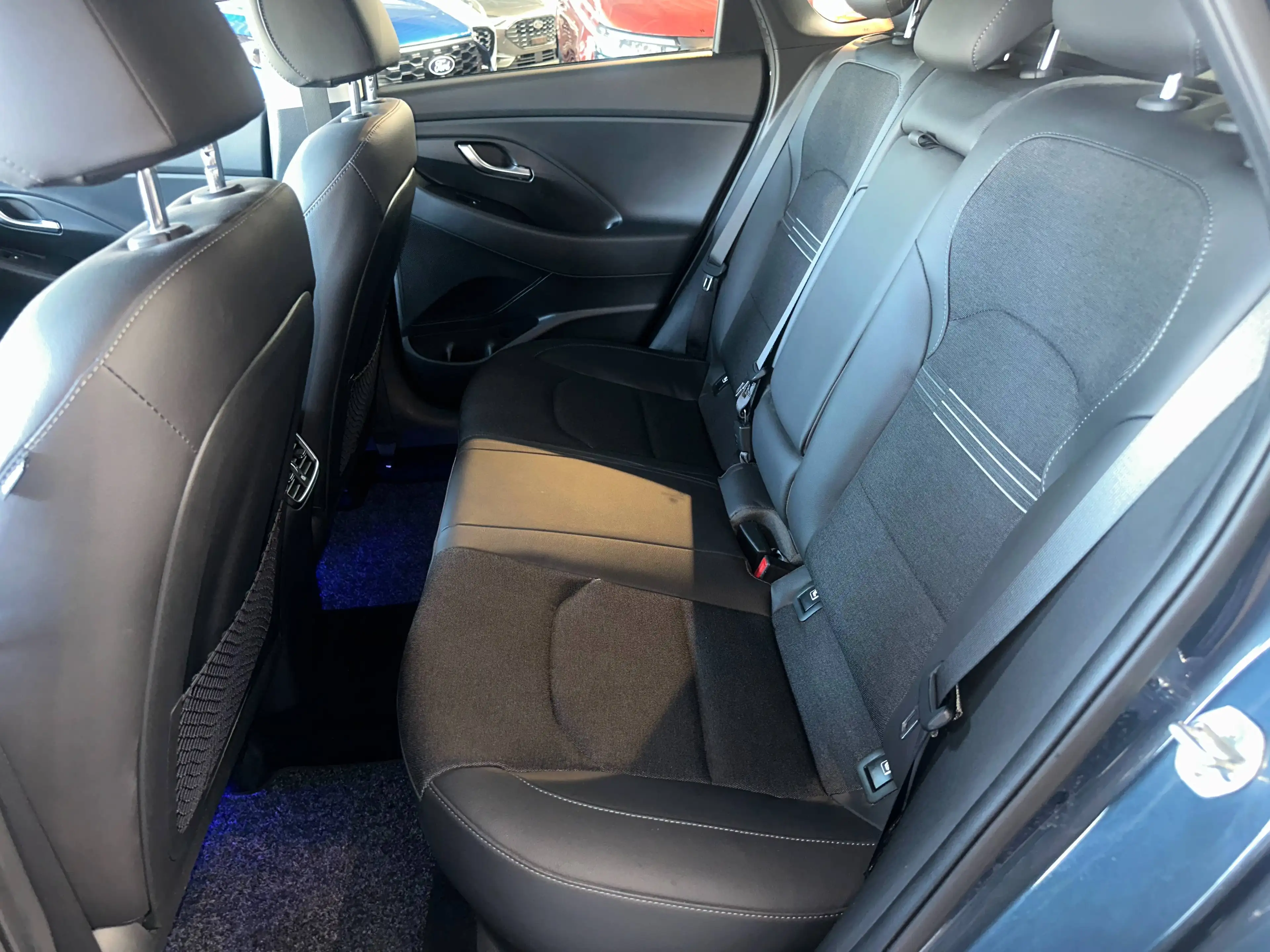 Hyundai i30 1.5 T-GDI Prime 159PS Navi Carplay Kamera Winter — photo 8