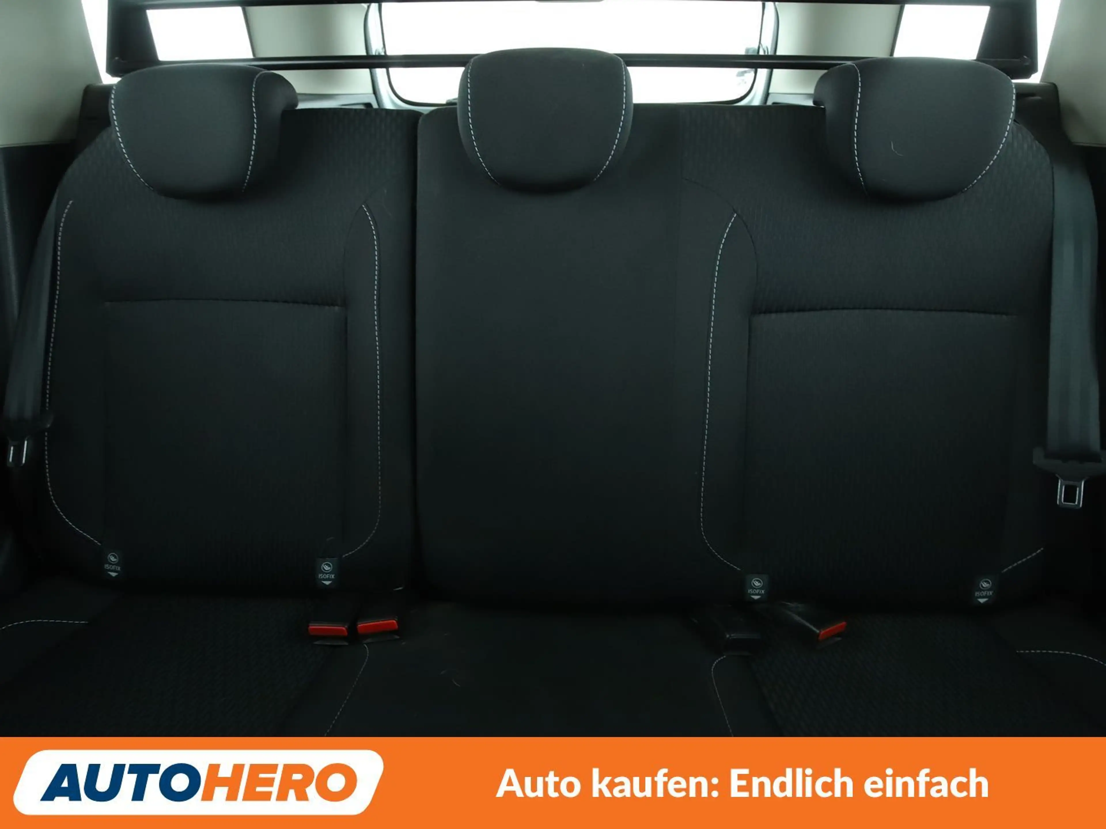 Dacia Logan 0.9 TCe Laureate *NAVI*TEMPO*PDC*KLIMA* — photo 15