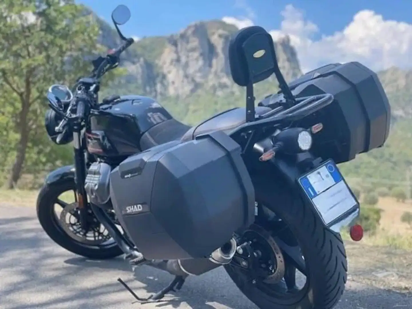 Moto Guzzi V 7 Special Edition Negro - 2