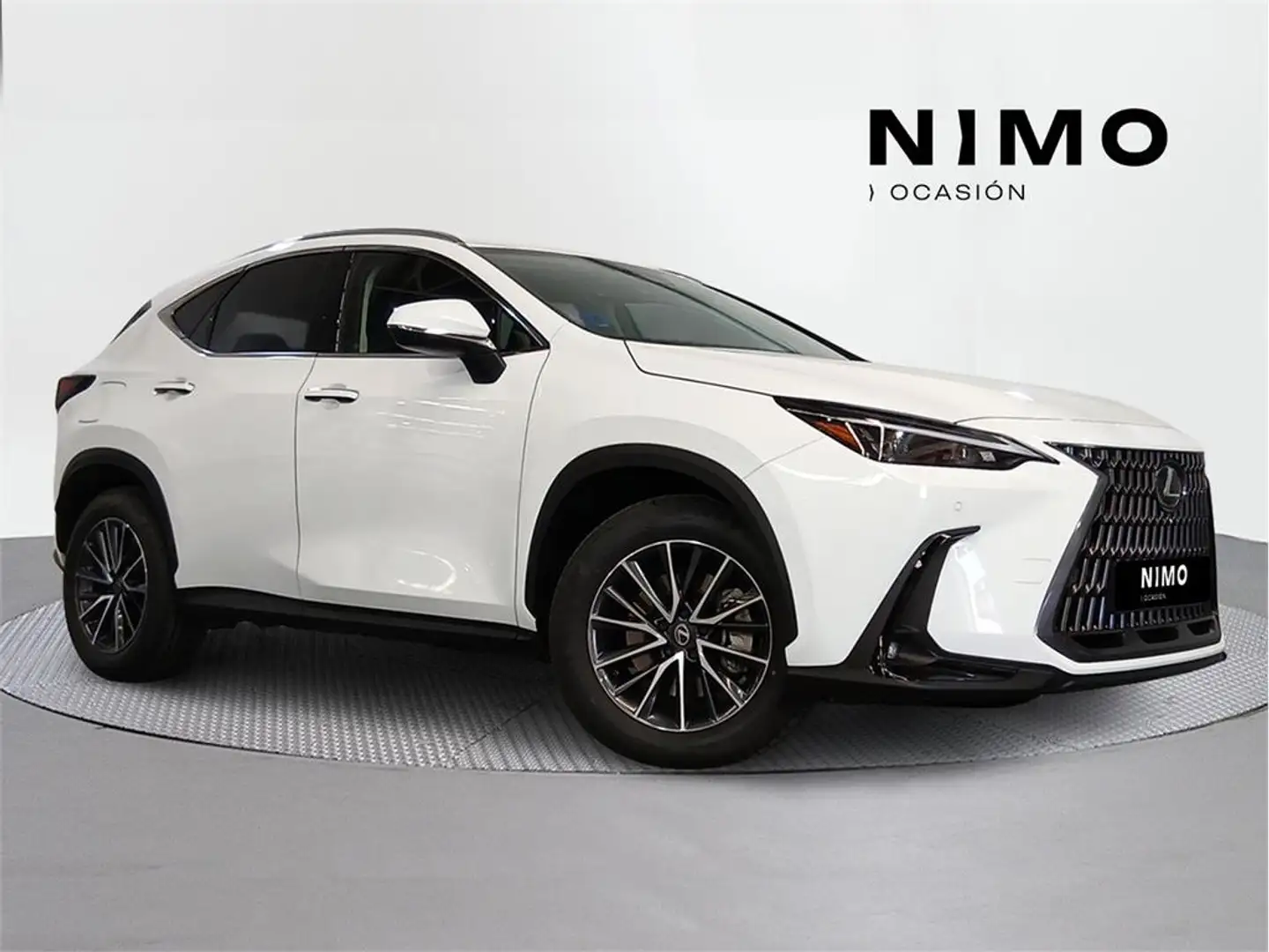 Lexus NX 450h+ Premium+ 4WD - 1