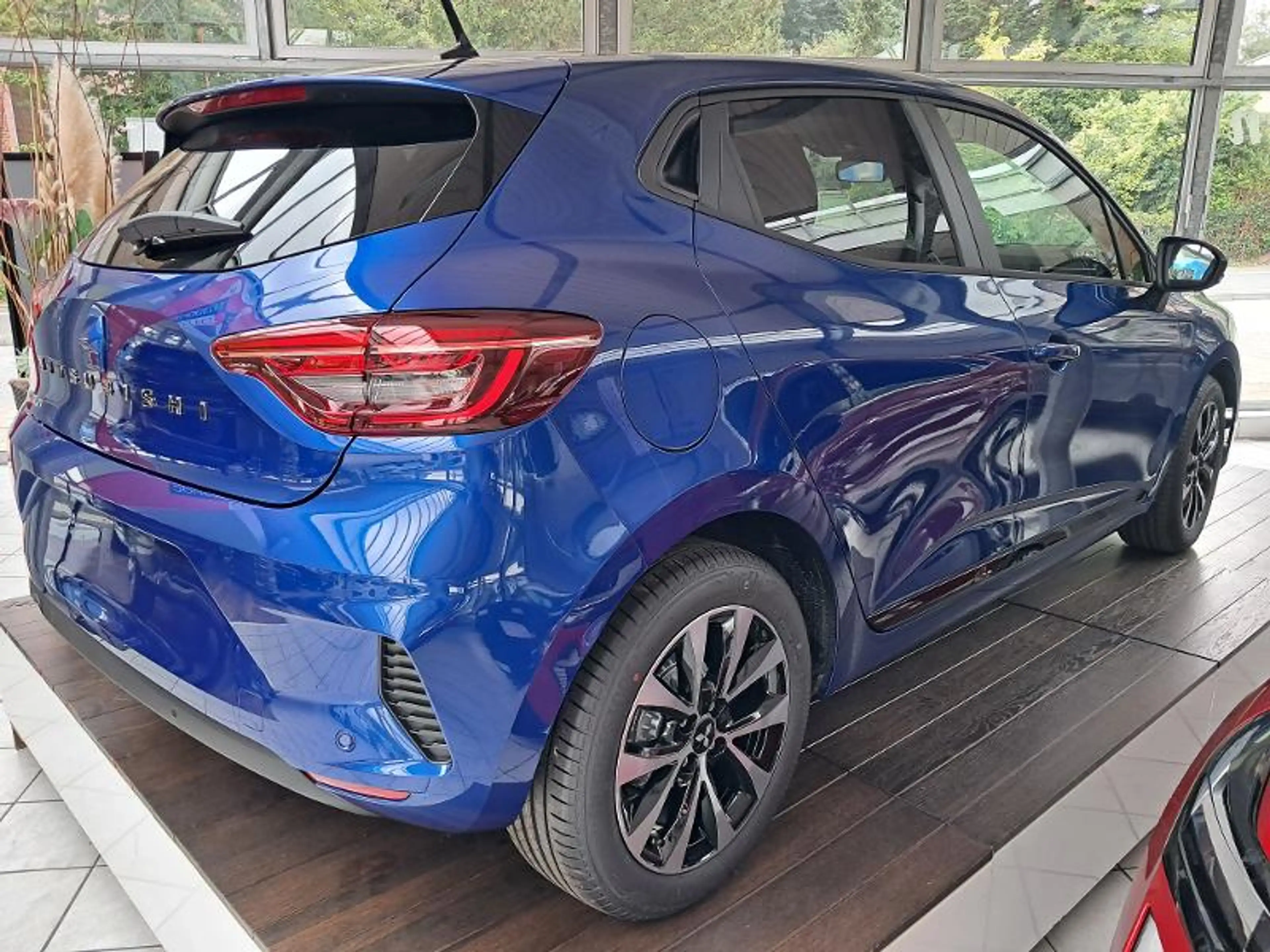 Mitsubishi Colt PLUS 1.0 T-Benz. 6-G RFK SHZ LHZ LM — photo 6