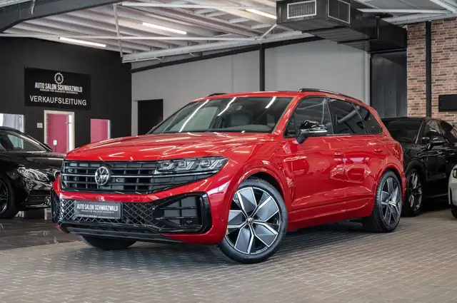 Volkswagen Touareg main image