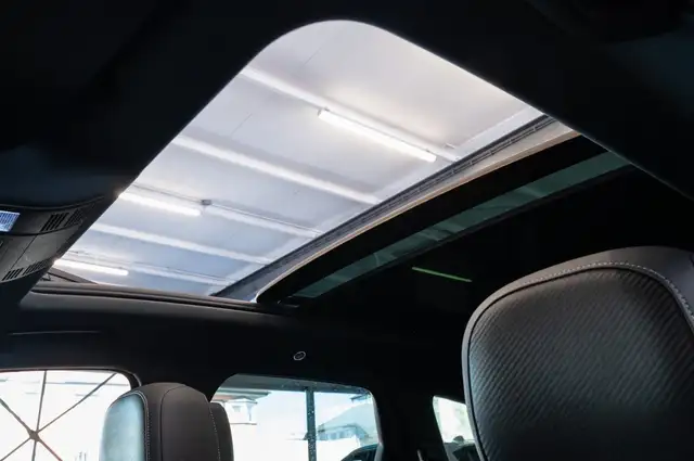 Volkswagen Touareg view 15
