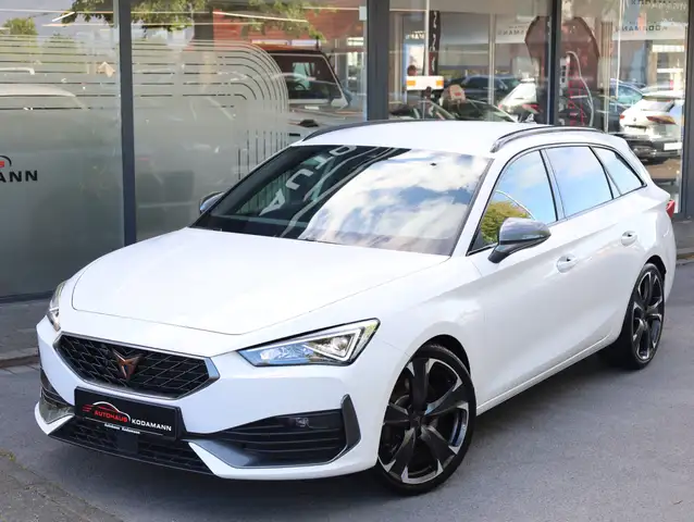 Cupra Leon view 2