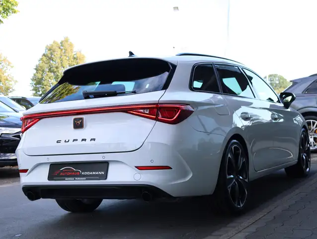 Cupra Leon view 11
